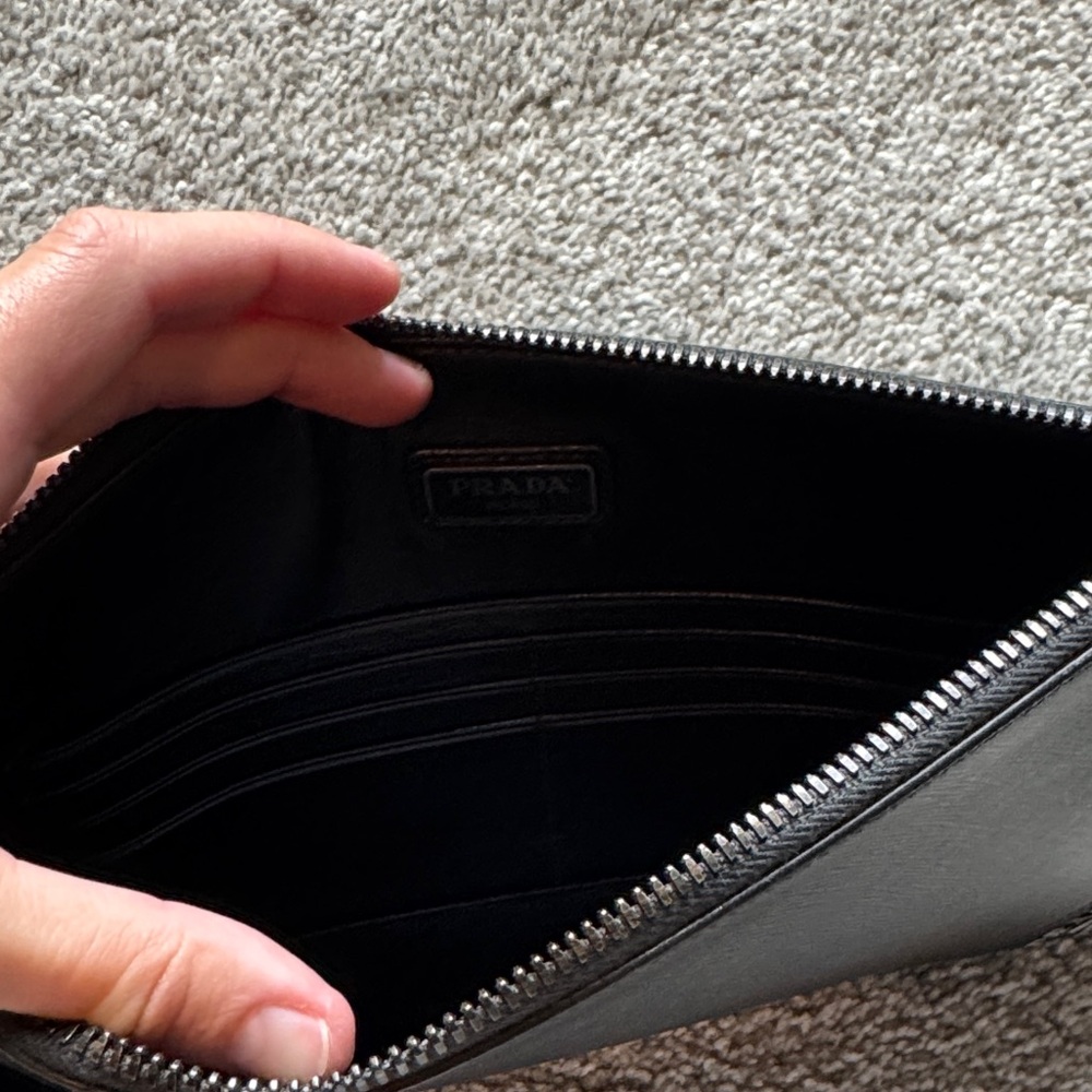 Prada black saffiano Clutch - Picture 8 of 10